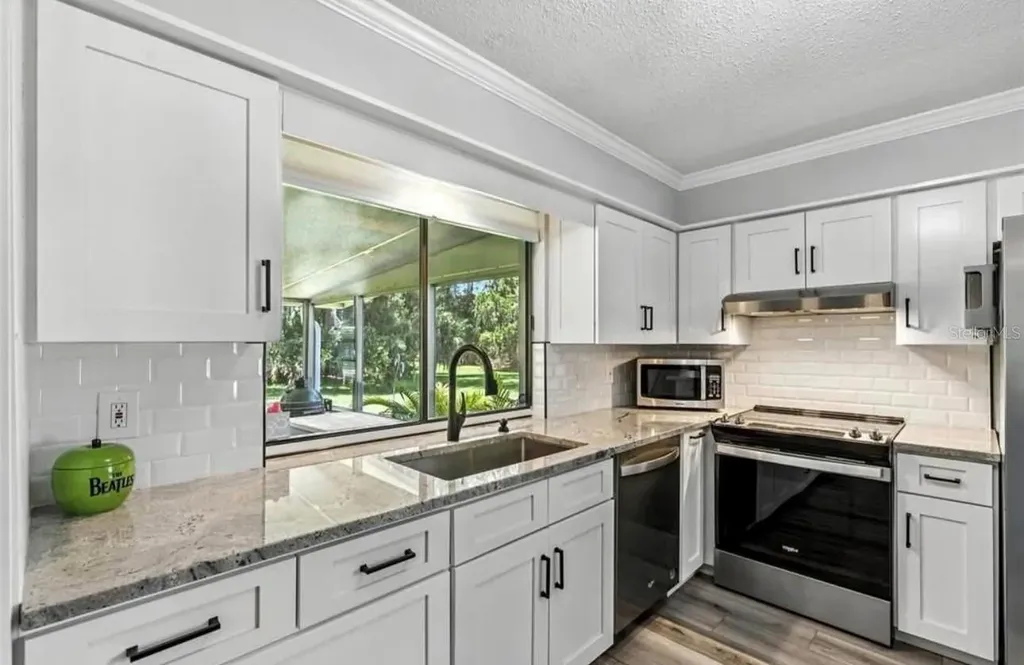 16 Courtney Place Palm Coast FL 32137