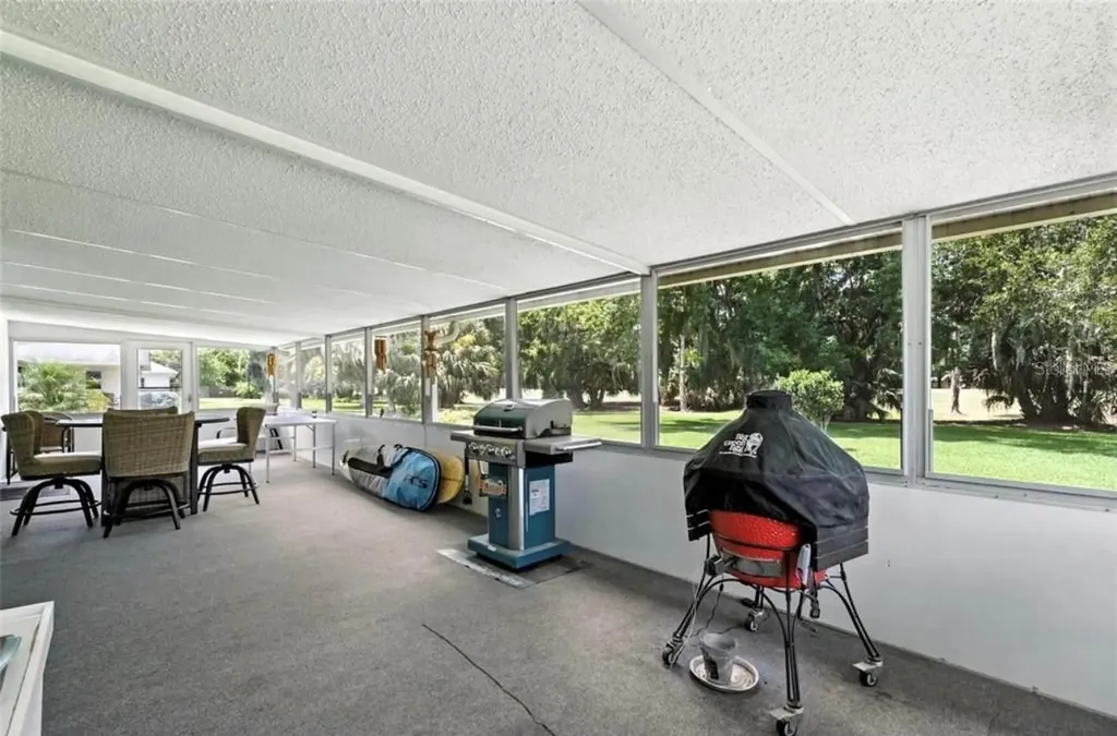 16 Courtney Place Palm Coast FL 32137