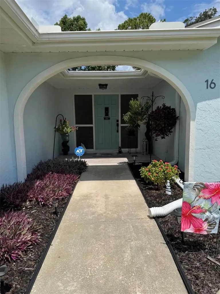 16 Courtney Place Palm Coast FL 32137