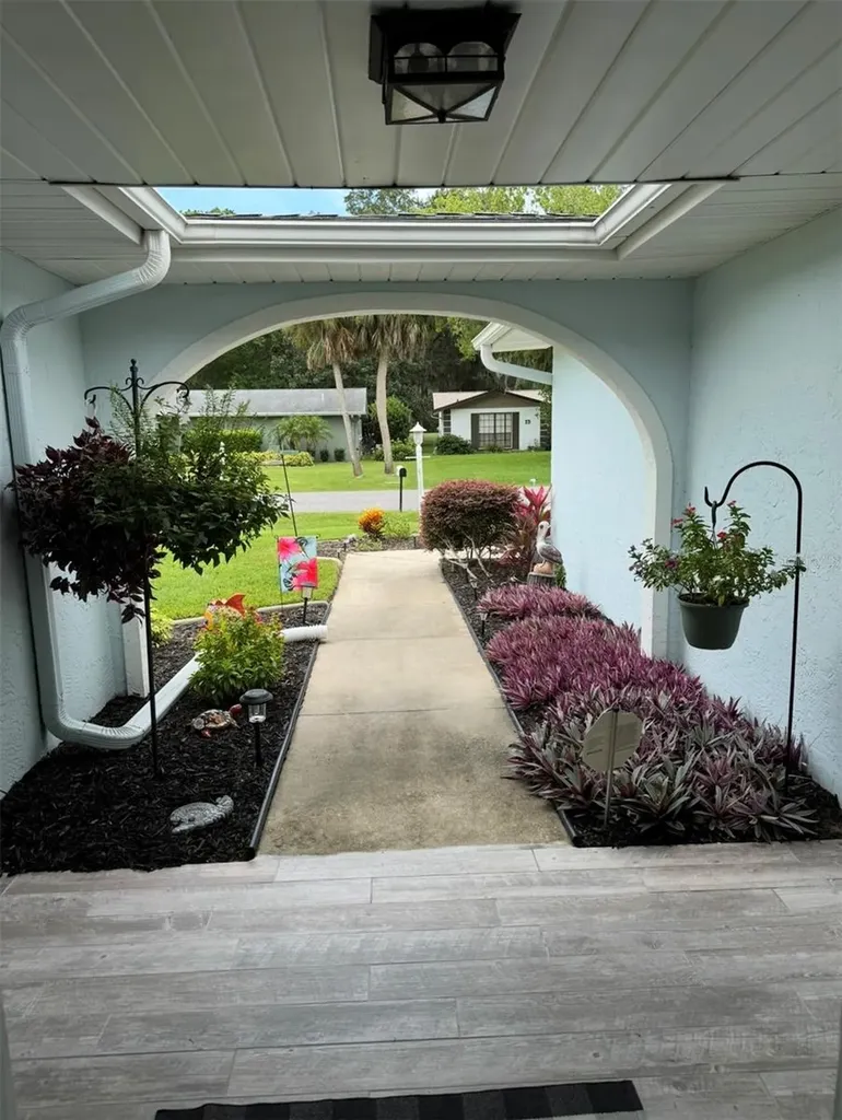 16 Courtney Place Palm Coast FL 32137