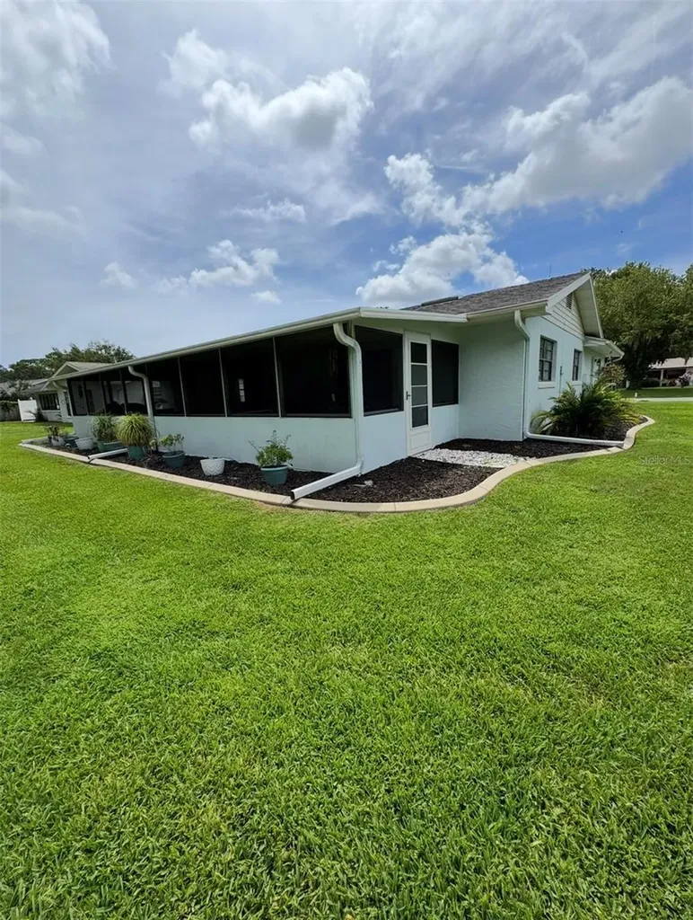 16 Courtney Place Palm Coast FL 32137