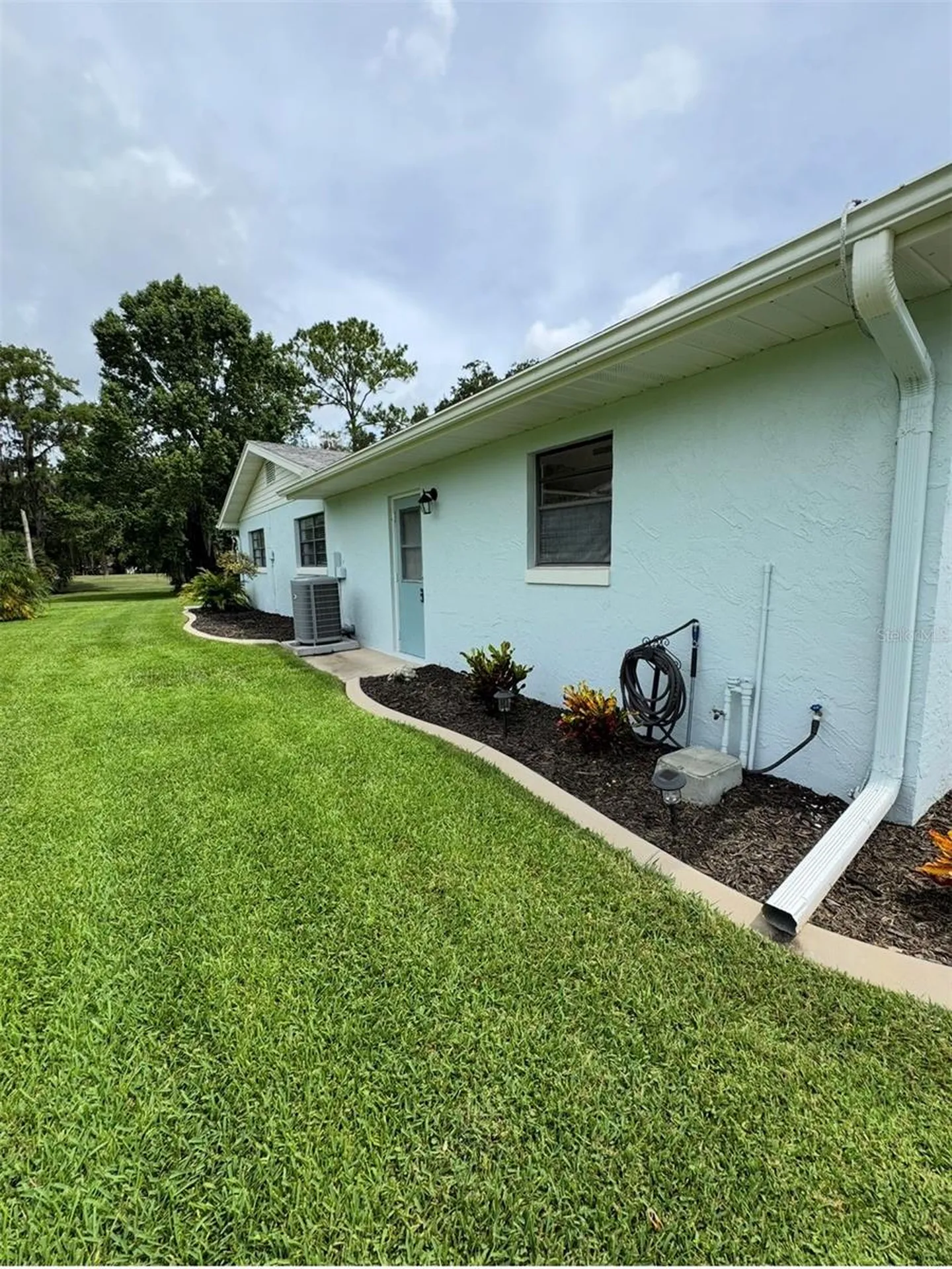 16 Courtney Place Palm Coast FL 32137