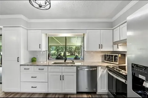 16 Courtney Place Palm Coast FL 32137