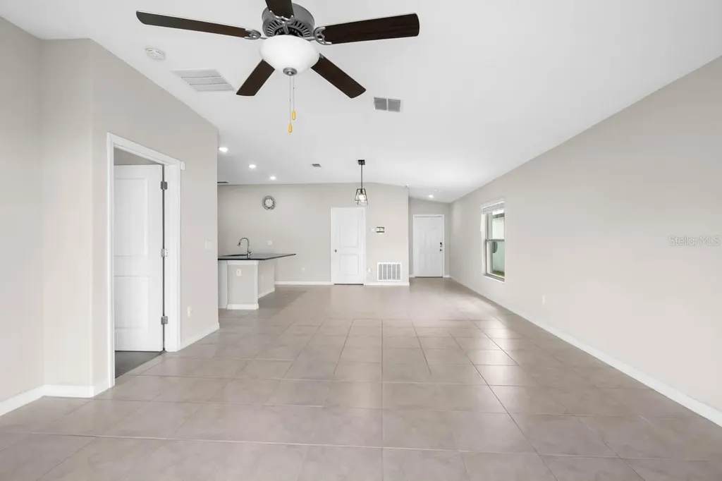 6823 King Creek Drive Sun City Center FL 33573
