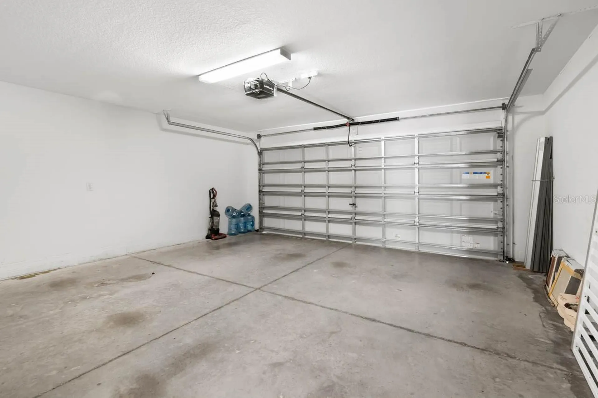6823 King Creek Drive Sun City Center FL 33573