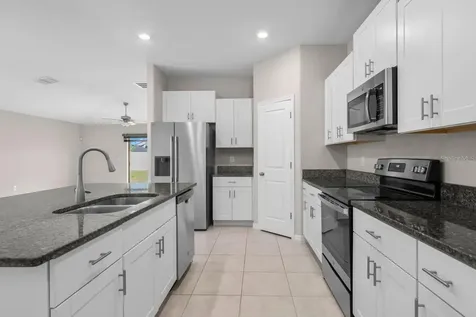 6823 King Creek Drive Sun City Center FL 33573