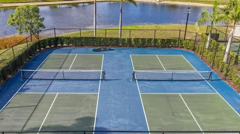 6823 King Creek Drive Sun City Center FL 33573