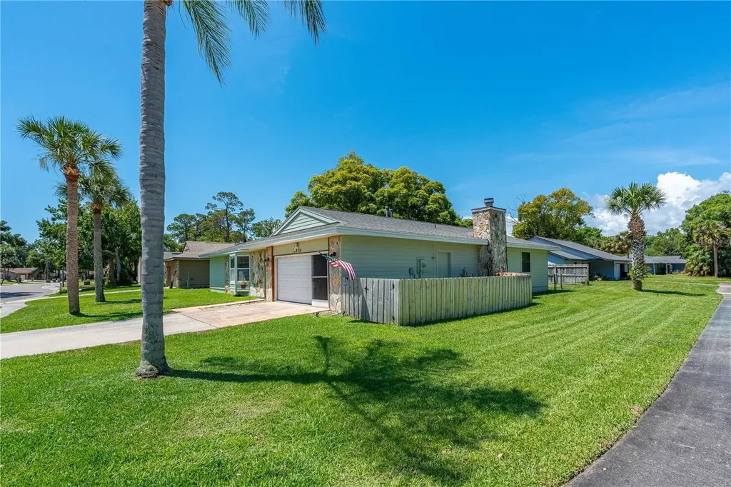 2916 Foxcroft Lane South Daytona FL 32119