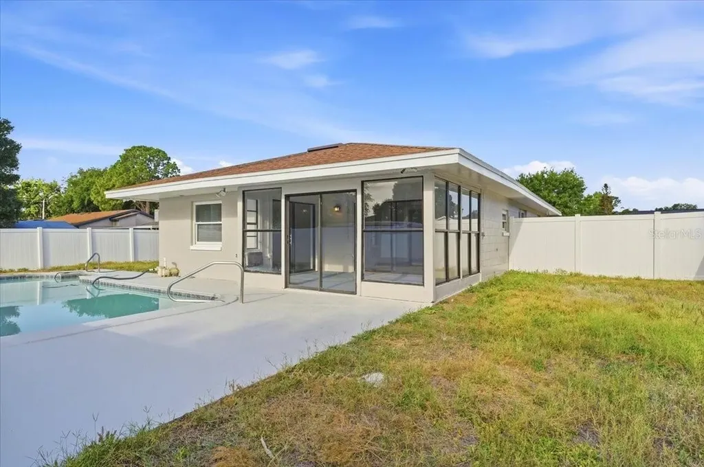912 E Heron Circle Winter Haven FL 33884