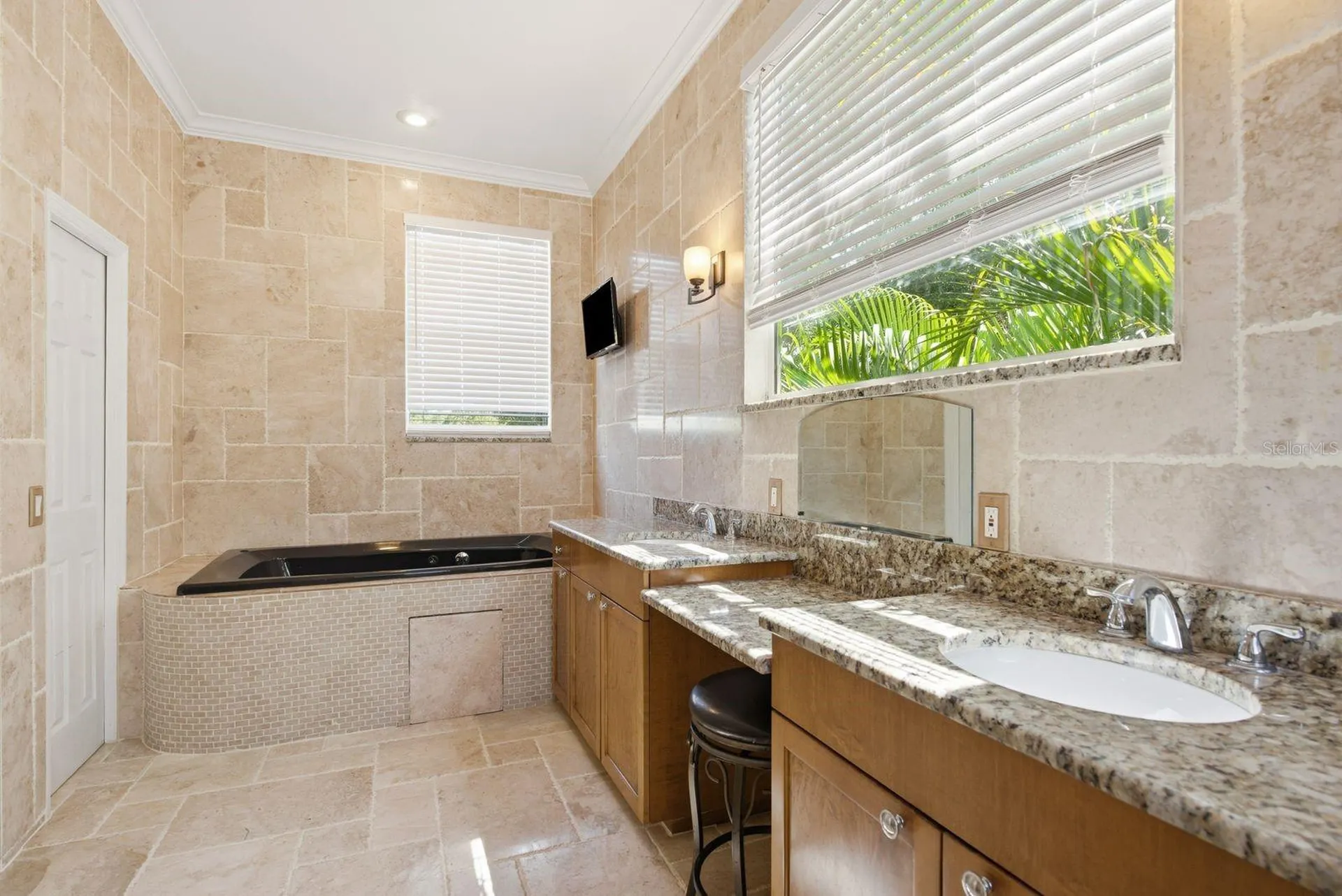 850 36th Avenue S St Petersburg FL 33705