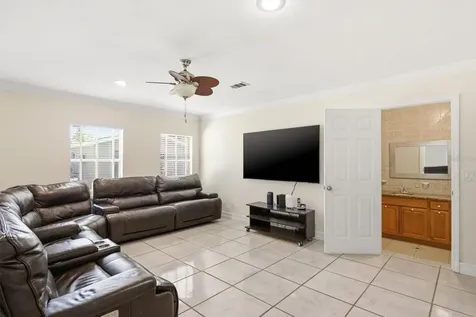 850 36th Avenue S St Petersburg FL 33705