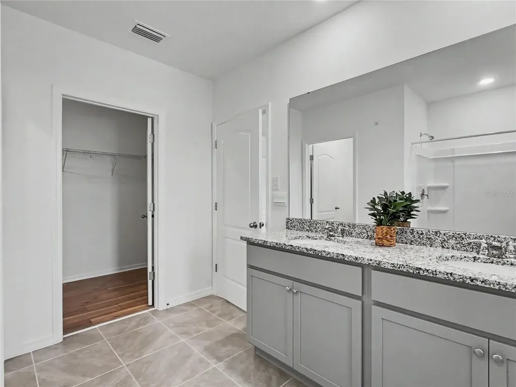 2085 Doe Run Drive Davenport FL 33837