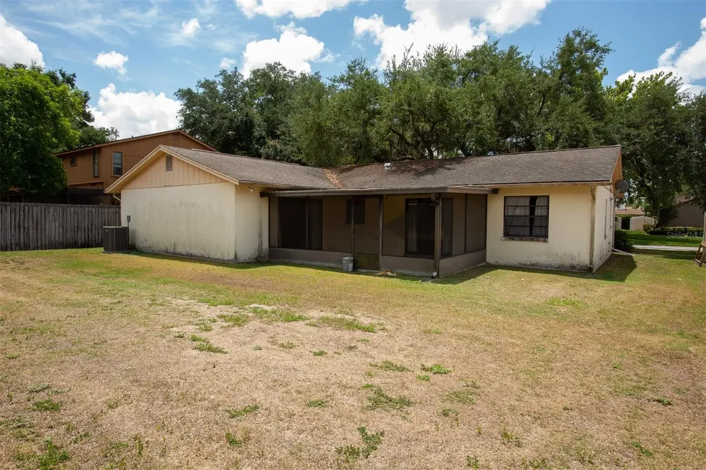 1363 Corner Oaks Drive Brandon FL 33510