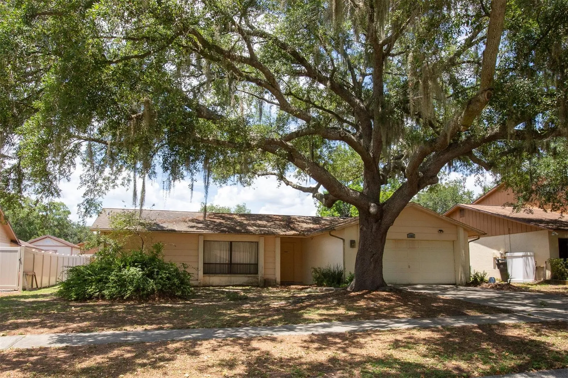 1363 Corner Oaks Drive Brandon FL 33510