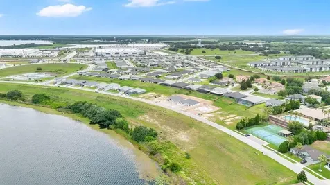4265 Juliana Lake Drive Auburndale FL 33823
