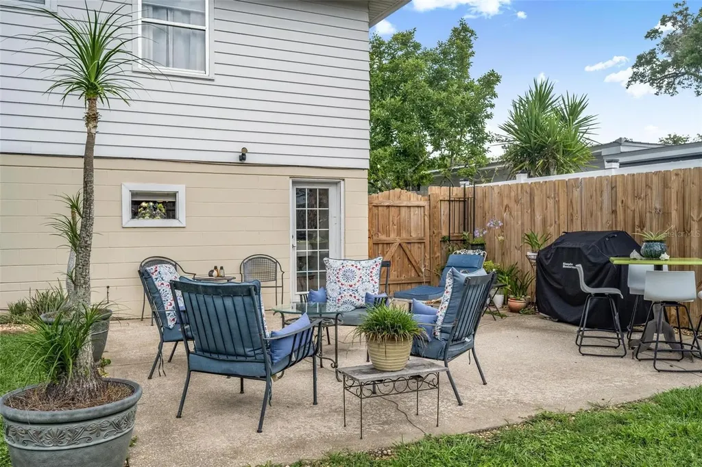 8622 Saint Patrick Lane Jacksonville FL 32216