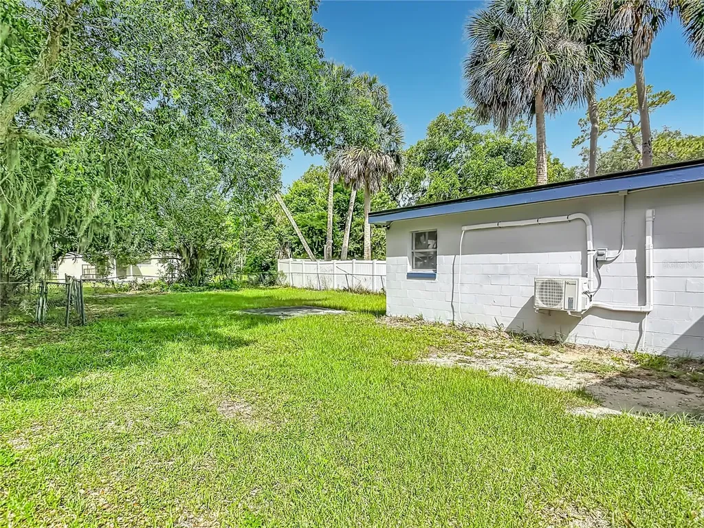 234 N Adams Street Daytona Beach FL 32114