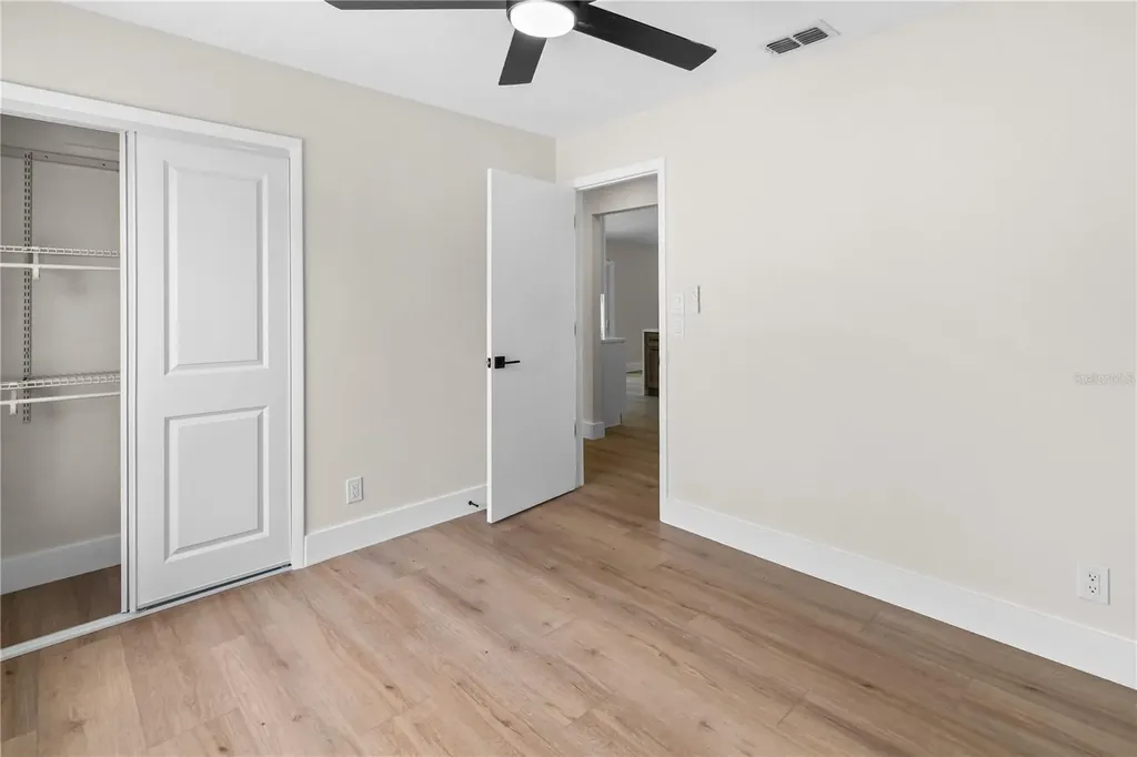 911 Valley View Circle Palm Harbor FL 34684