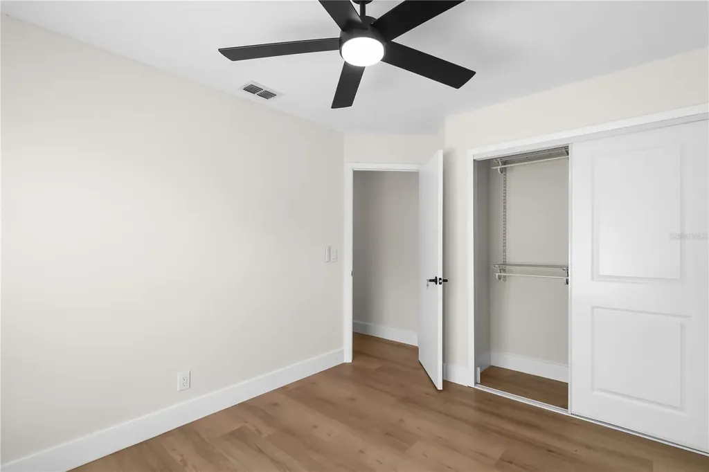 911 Valley View Circle Palm Harbor FL 34684