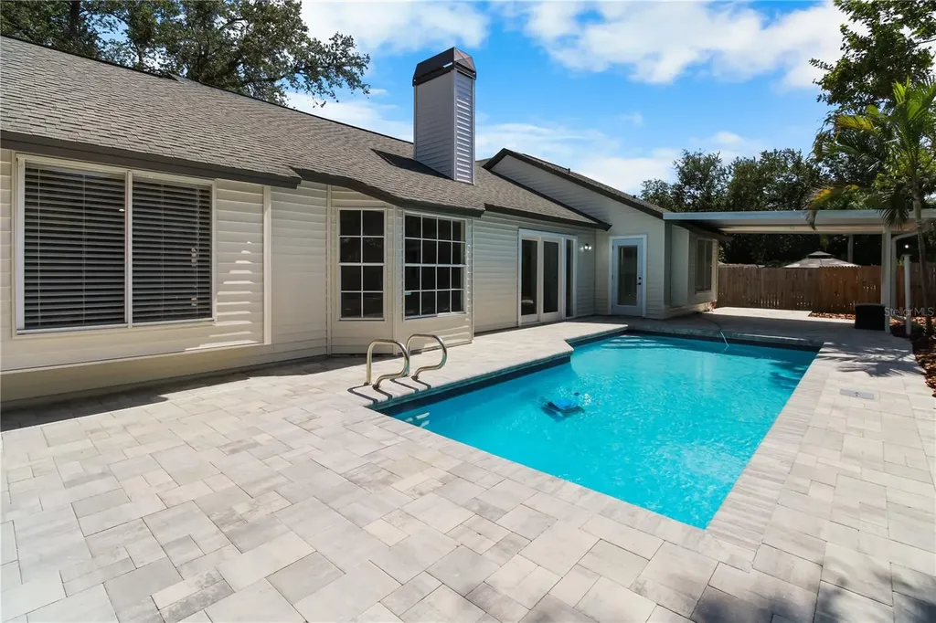 911 Valley View Circle Palm Harbor FL 34684