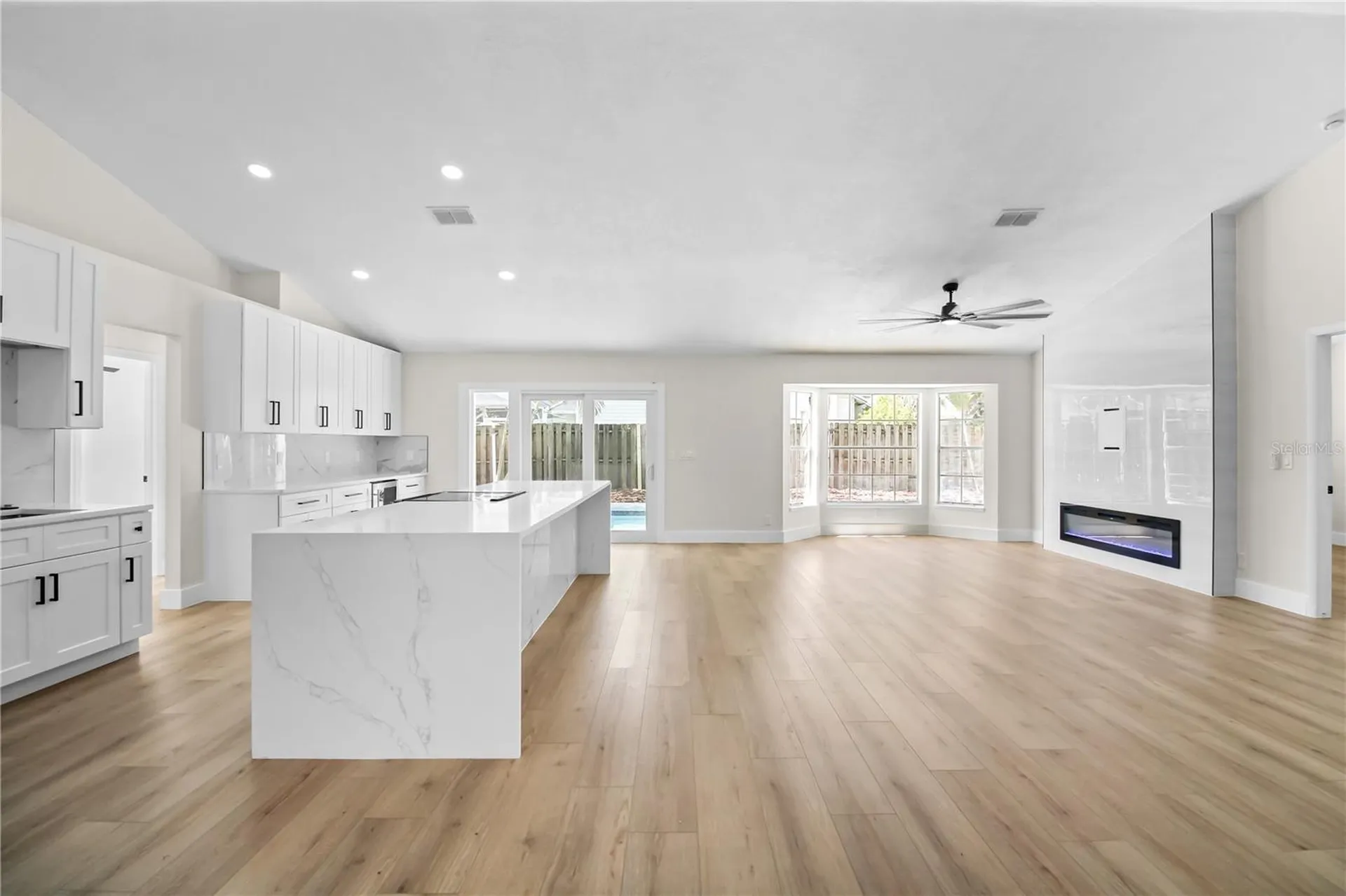911 Valley View Circle Palm Harbor FL 34684