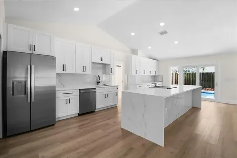911 Valley View Circle Palm Harbor FL 34684
