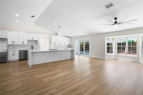 911 Valley View Circle Palm Harbor FL 34684
