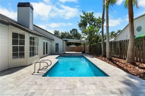 911 Valley View Circle Palm Harbor FL 34684