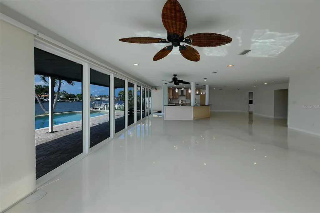 795 119th Avenue Treasure Island FL 33706