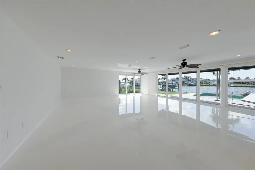 795 119th Avenue Treasure Island FL 33706