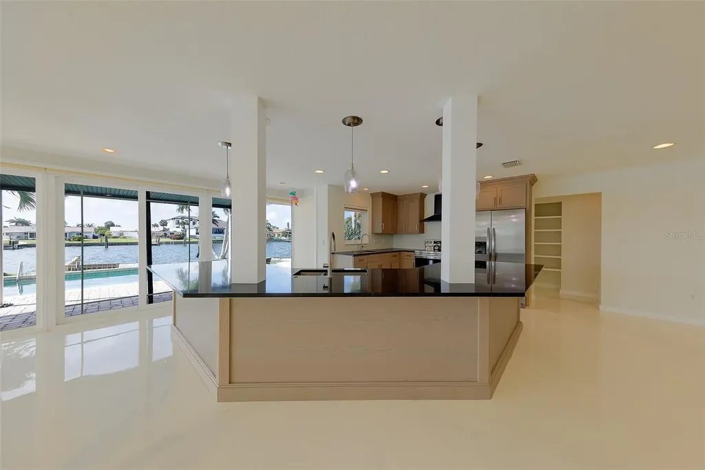 795 119th Avenue Treasure Island FL 33706