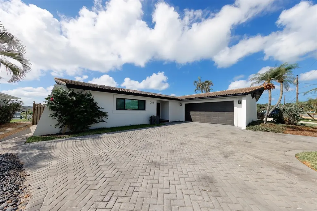 795 119th Avenue Treasure Island FL 33706