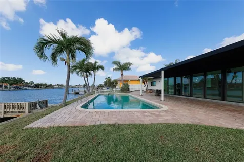 795 119th Avenue Treasure Island FL 33706