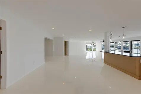 795 119th Avenue Treasure Island FL 33706