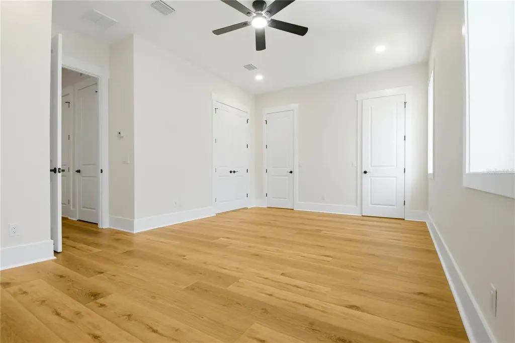 1413 Bayshore Boulevard Dunedin FL 34698