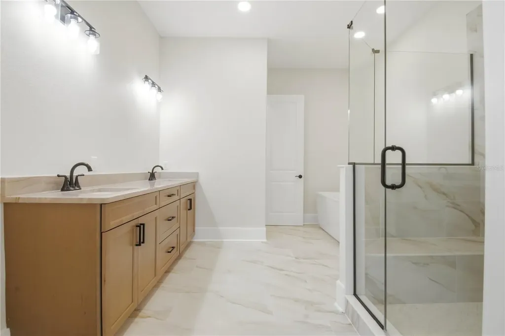 1413 Bayshore Boulevard Dunedin FL 34698