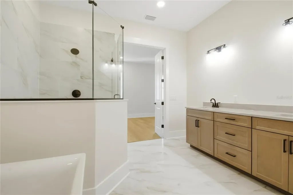 1413 Bayshore Boulevard Dunedin FL 34698