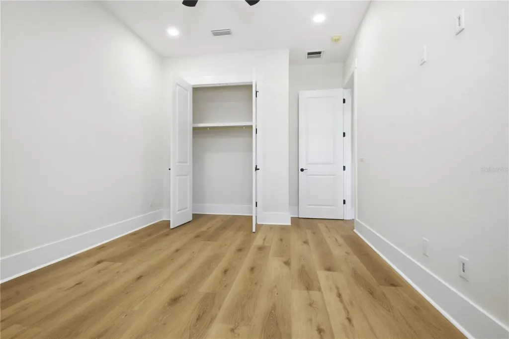 1413 Bayshore Boulevard Dunedin FL 34698