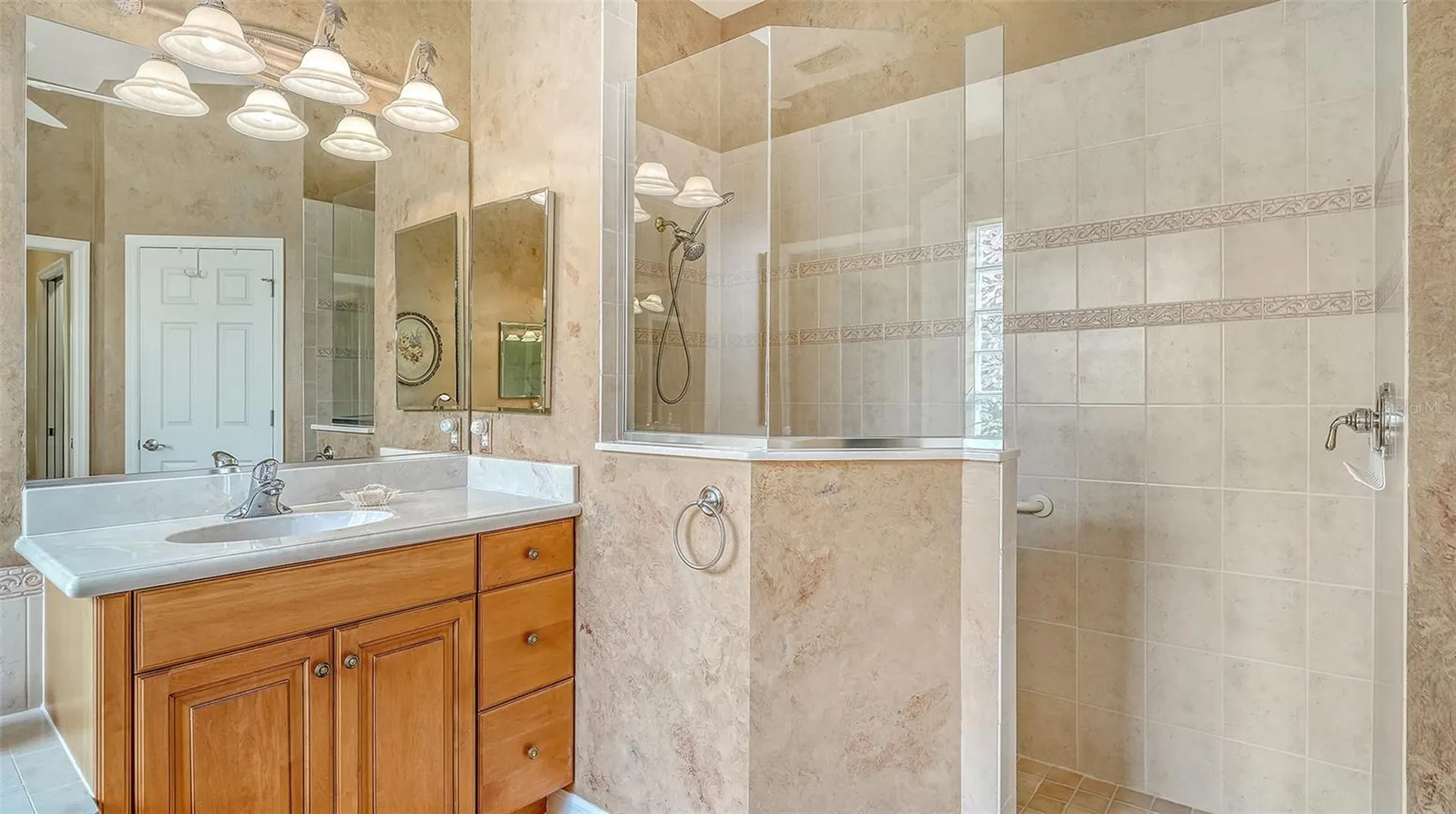 5157 Cote Du Rhone Way Sarasota FL 34238