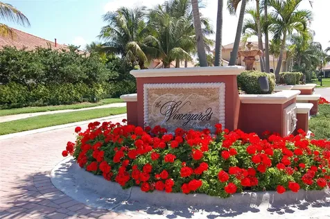 5157 Cote Du Rhone Way Sarasota FL 34238