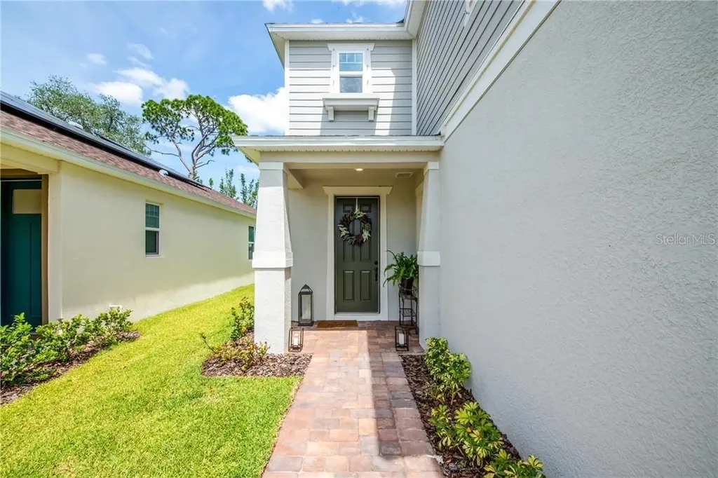 8019 Artisan Circle Seminole FL 33777