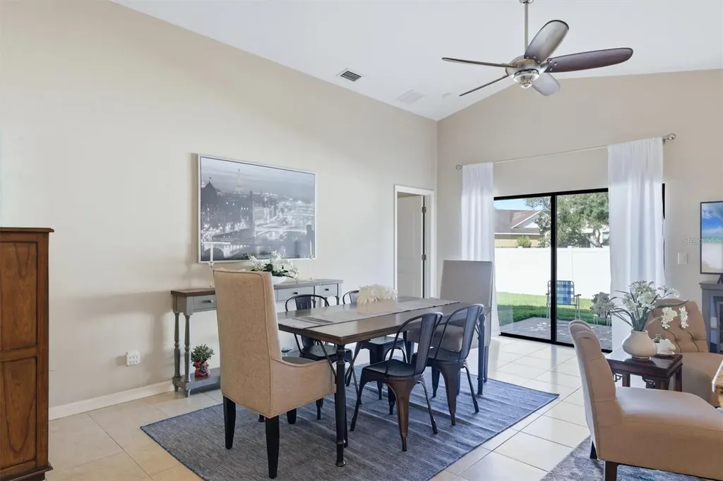 7106 35th Street E Sarasota FL 34243