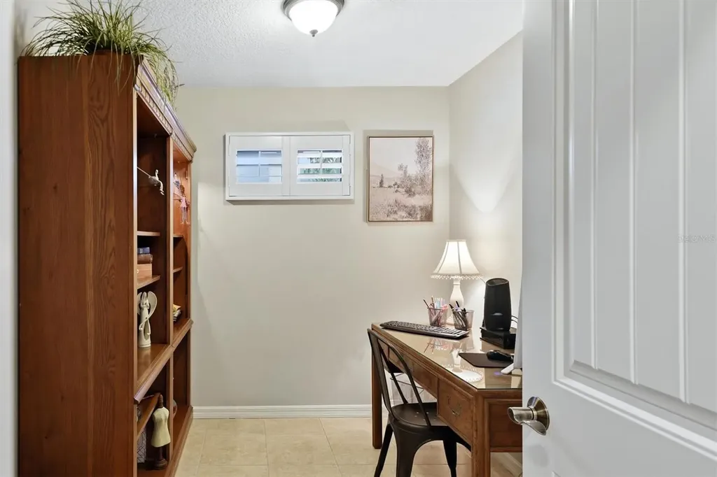 7106 35th Street E Sarasota FL 34243