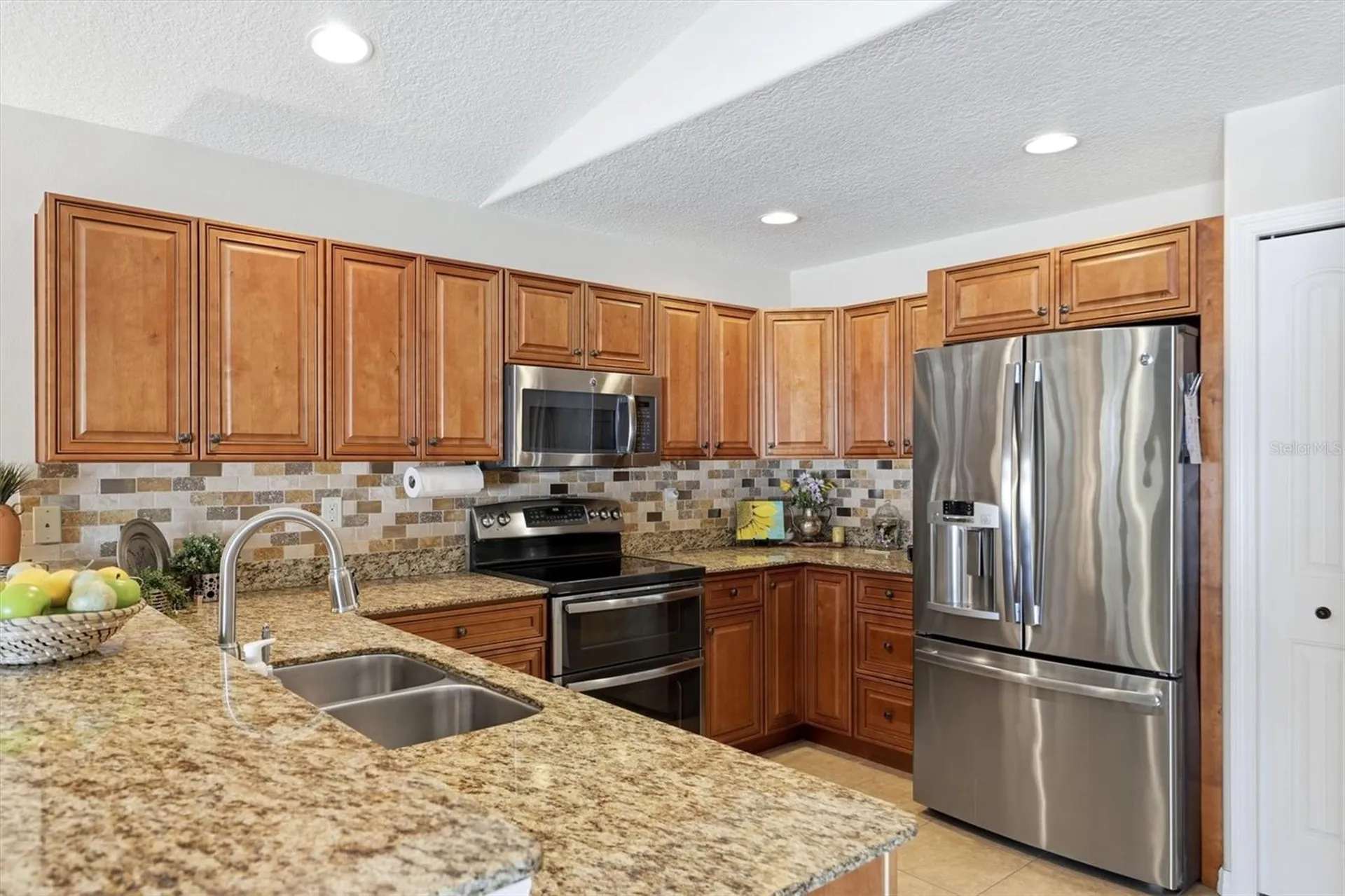 7106 35th Street E Sarasota FL 34243