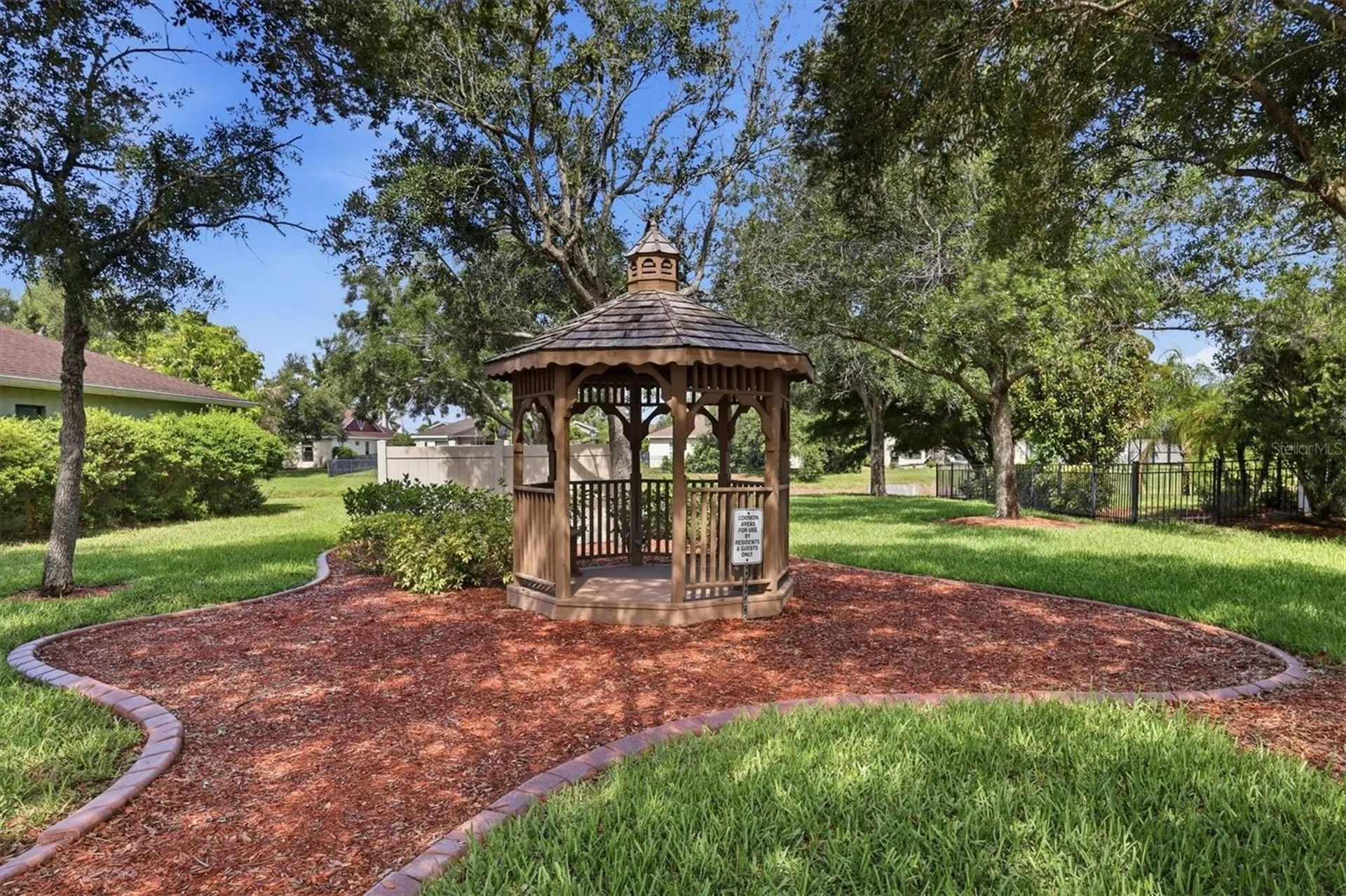 7106 35th Street E Sarasota FL 34243