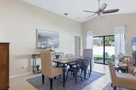 7106 35th Street E Sarasota FL 34243