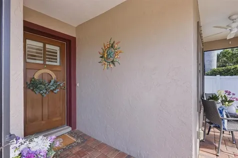 7106 35th Street E Sarasota FL 34243