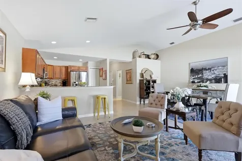 7106 35th Street E Sarasota FL 34243