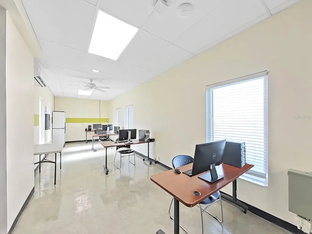 2361 Ecuadorian Way Clearwater FL 33763