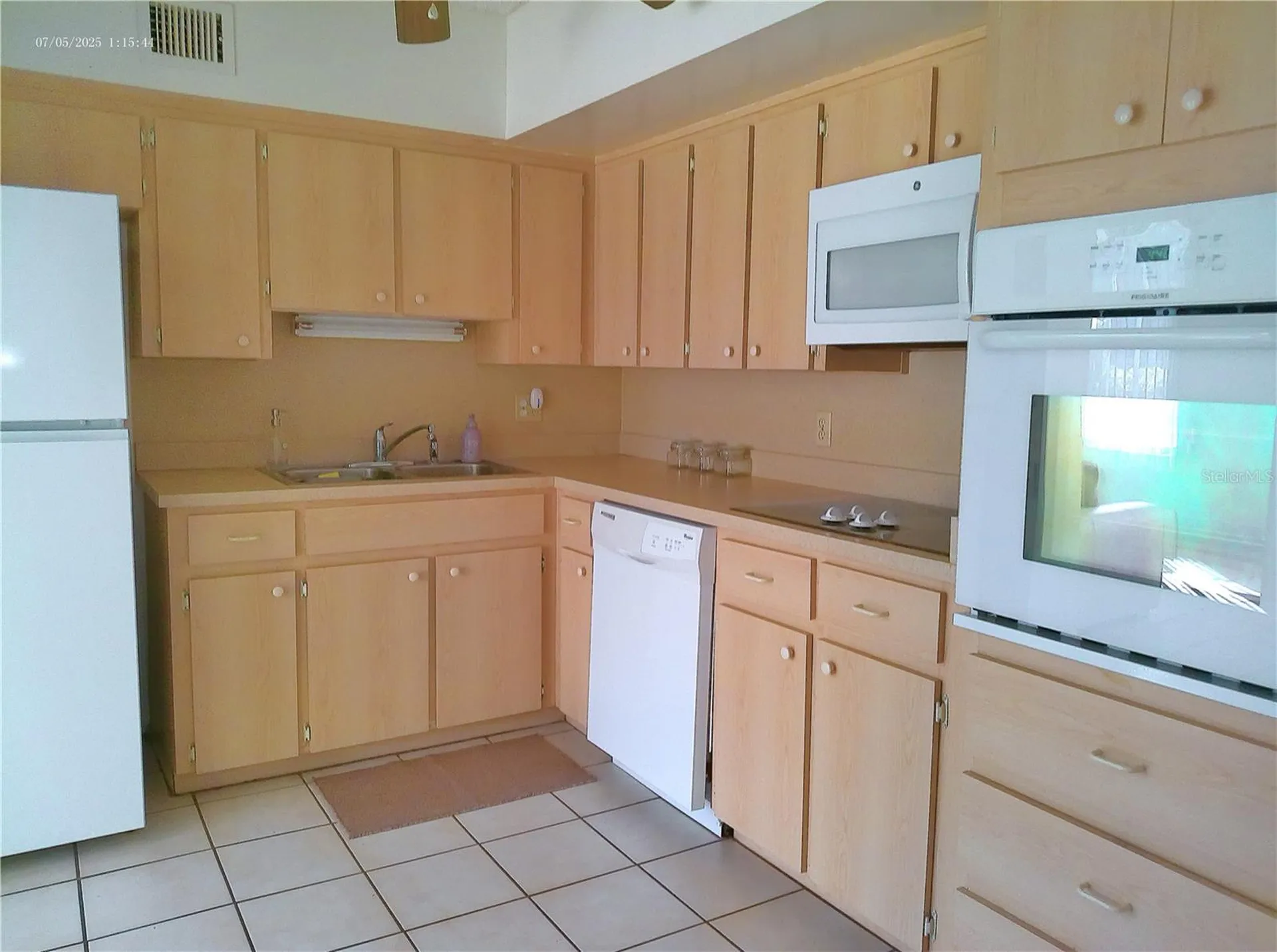 2361 Ecuadorian Way Clearwater FL 33763